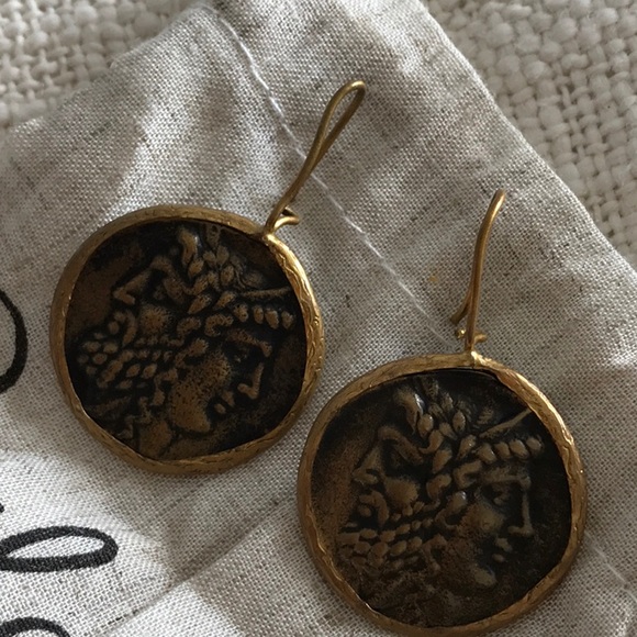 Greek gold earring - Picture 3 of 3